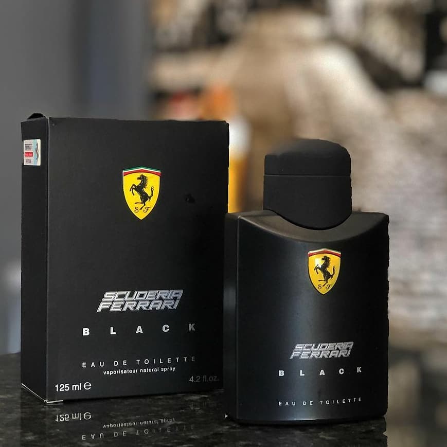 Kit 3 Perfumes Masculinos: 212 vip men Ferrari black e One Million