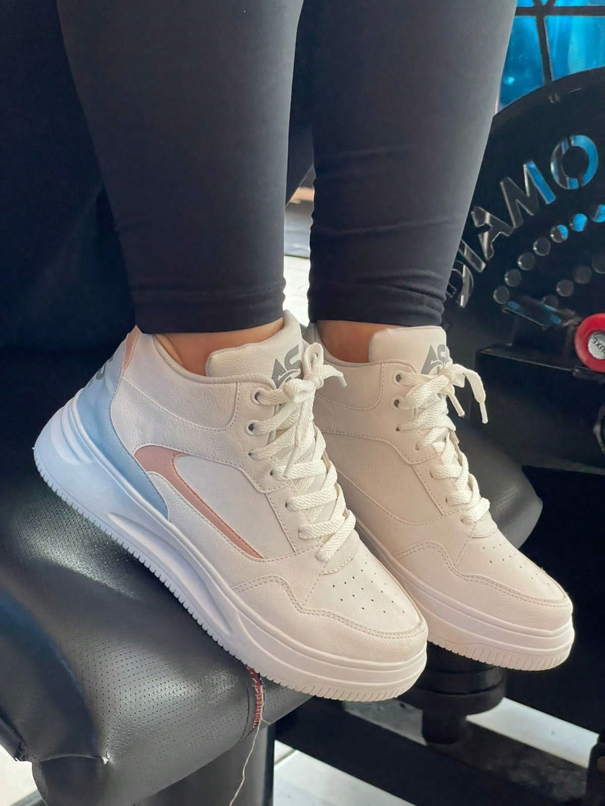 Tênis Feminino Sneaker Botinha Com Cadarço Academia Confortável Casual Blogueira Cano Médio