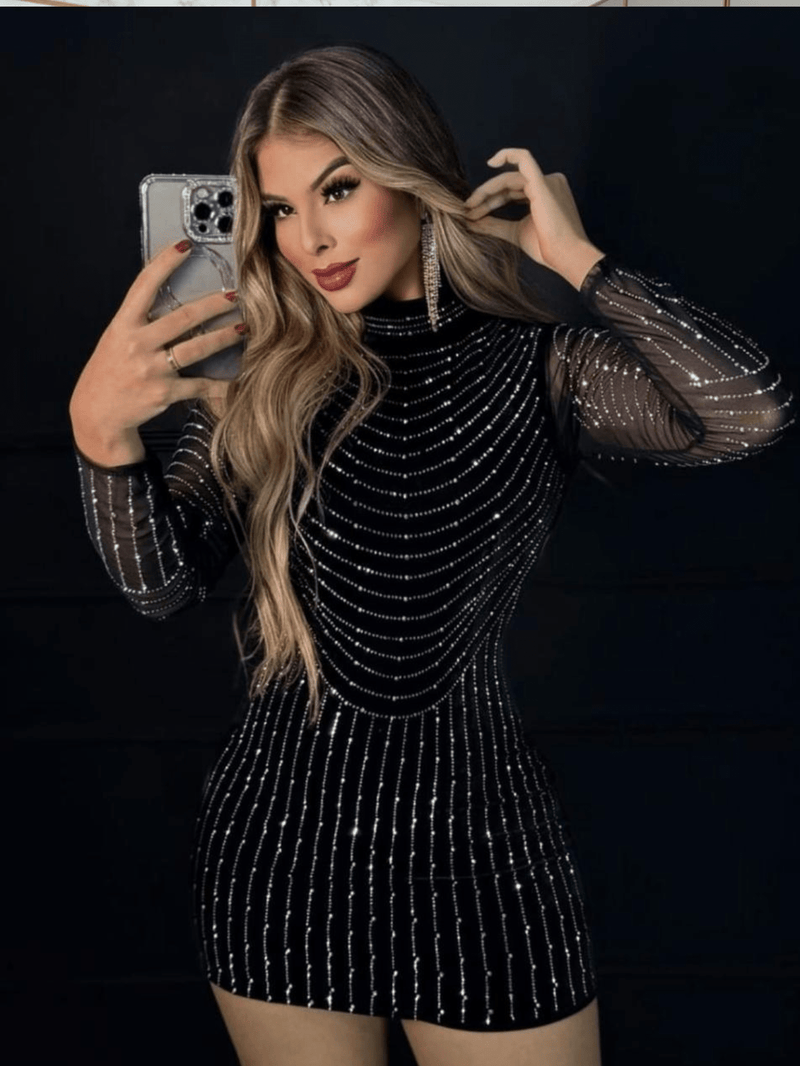 Vestido Curto Feminino Tecido em Veludo Manga Longa todo trabalhado com strass Moda Country Cowgirl Inverno