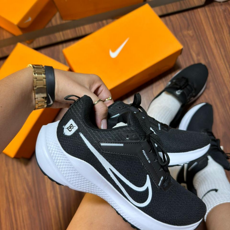 Tênis Masculino Feminino Nike Pegasus Preto Branco