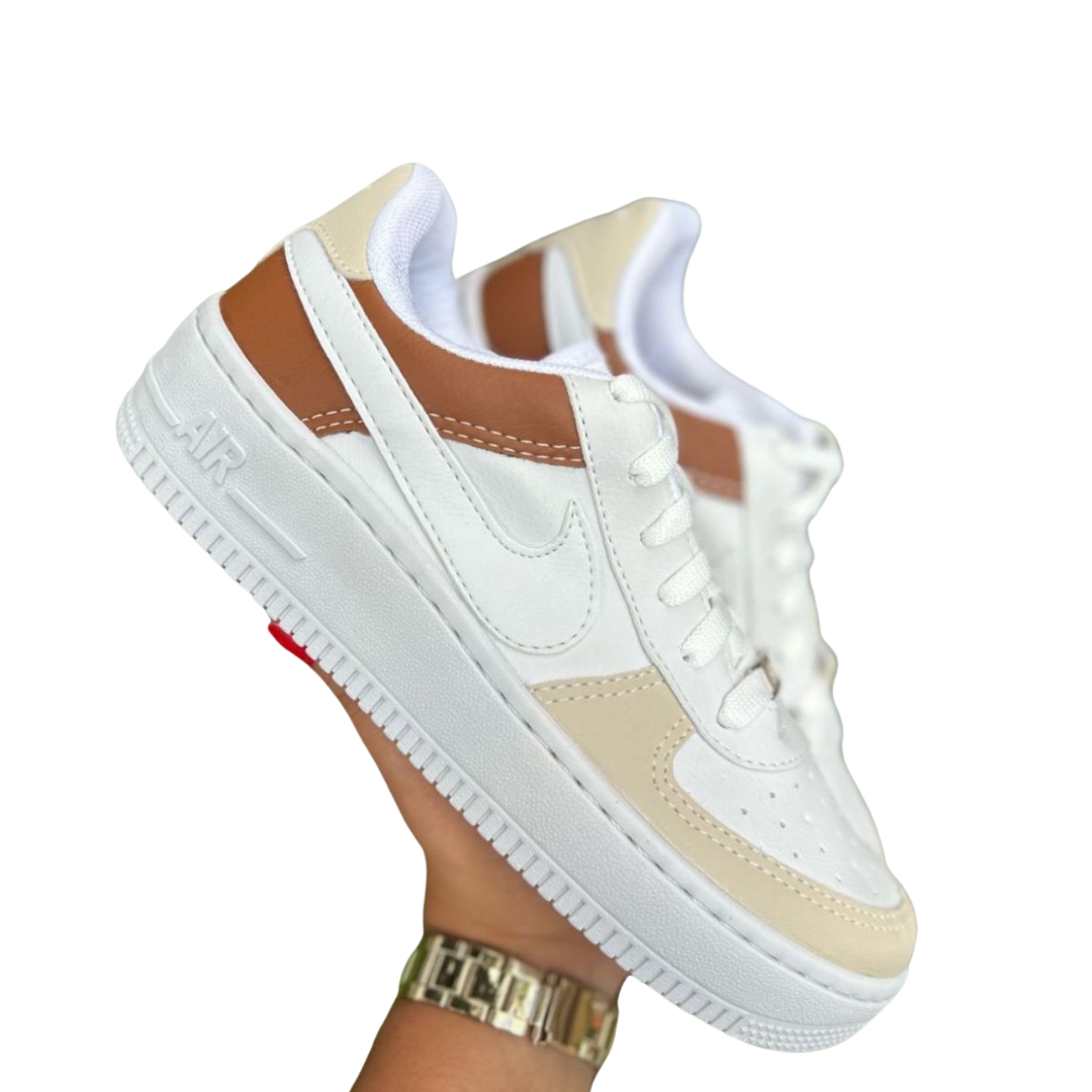 Tênis Nike Air Force 1 em Promoção