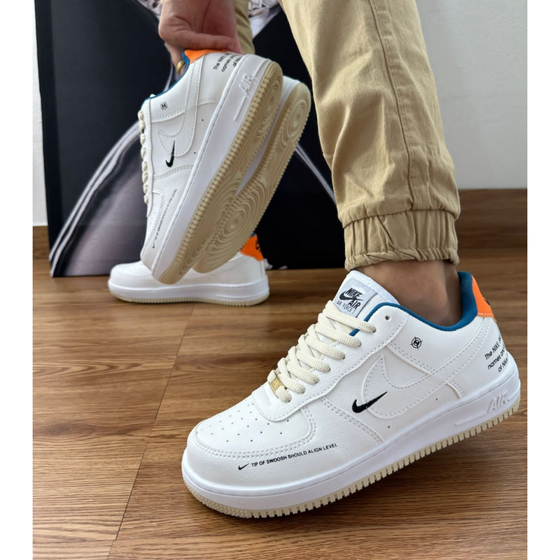 Tênis Nike Air Force Tip Off