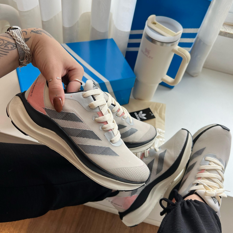 Tênis Adidas Adizero Boston 12 – Ultra Leve | Lançamento Bege-Preto