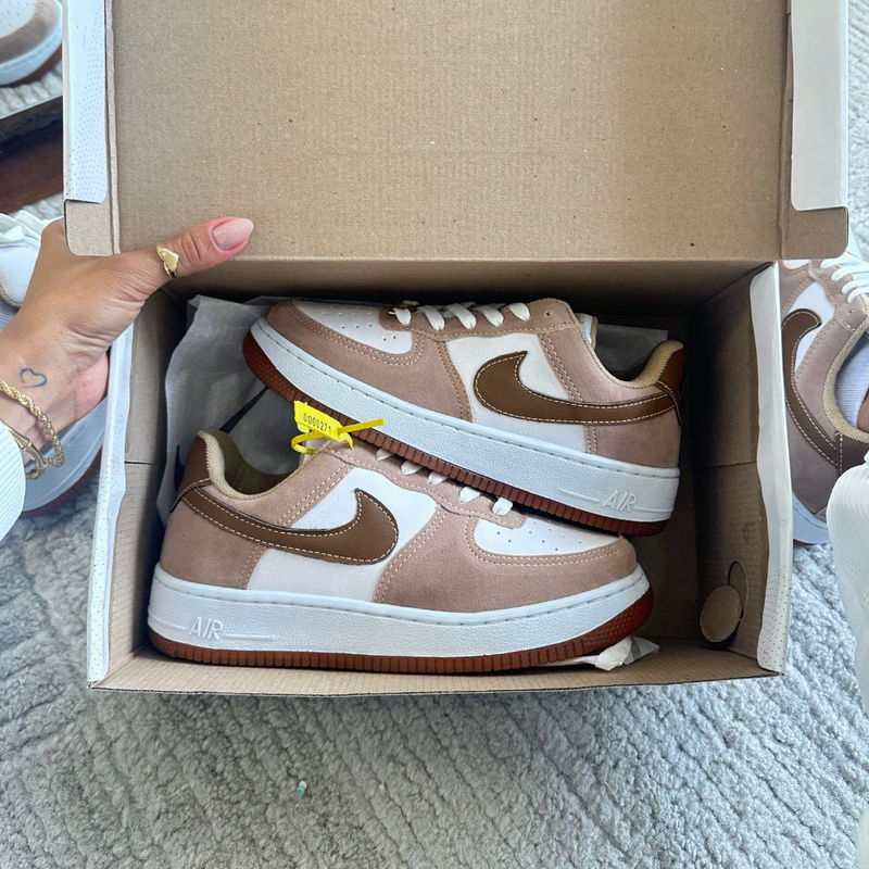 Tênis Air Force Caramelo – Camurça Premium