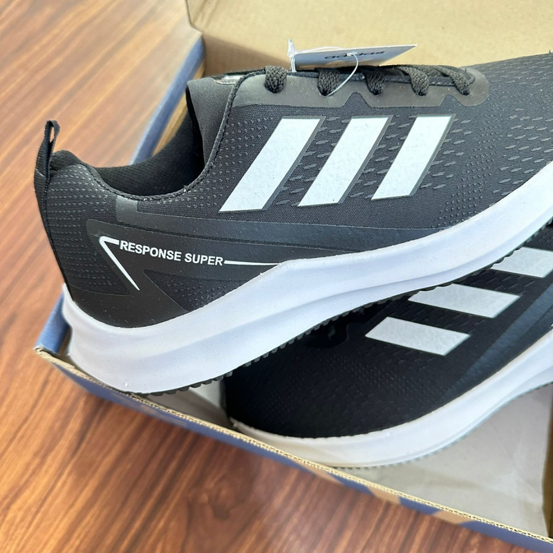 Tênis Adidas Response Super - Preto e Branco