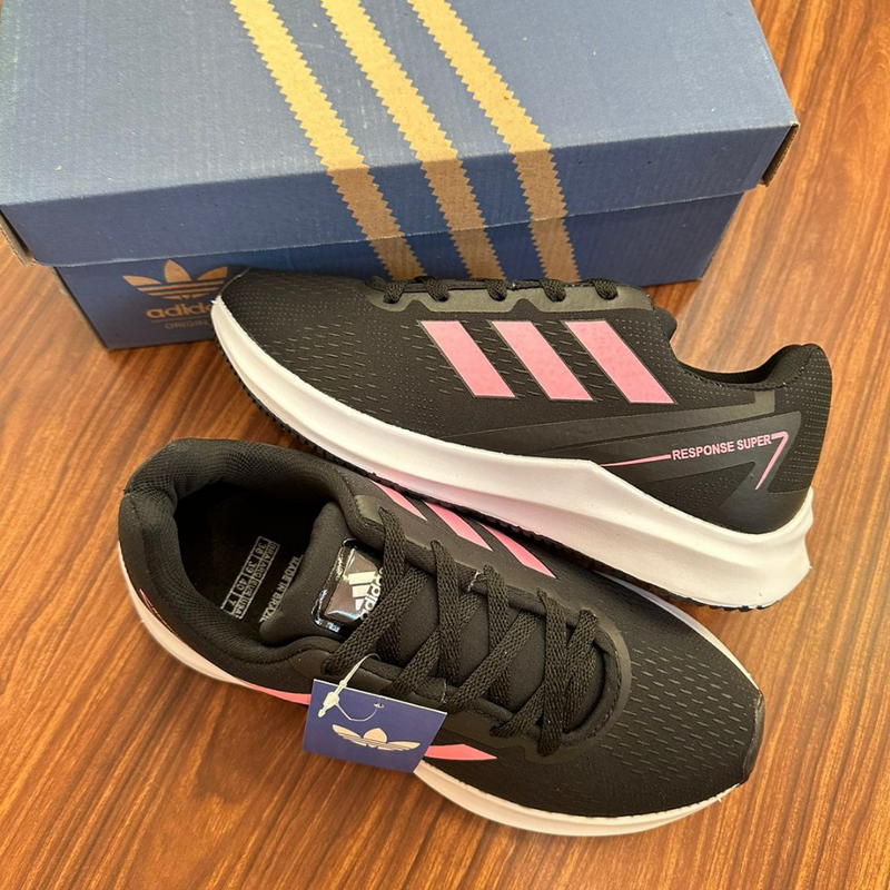 Tênis Adidas Response Super Feminino - Preto com Rosa