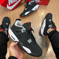 Bota Jordan 4 Preto – Estilo Exclusividade e Conforto (Cópia)