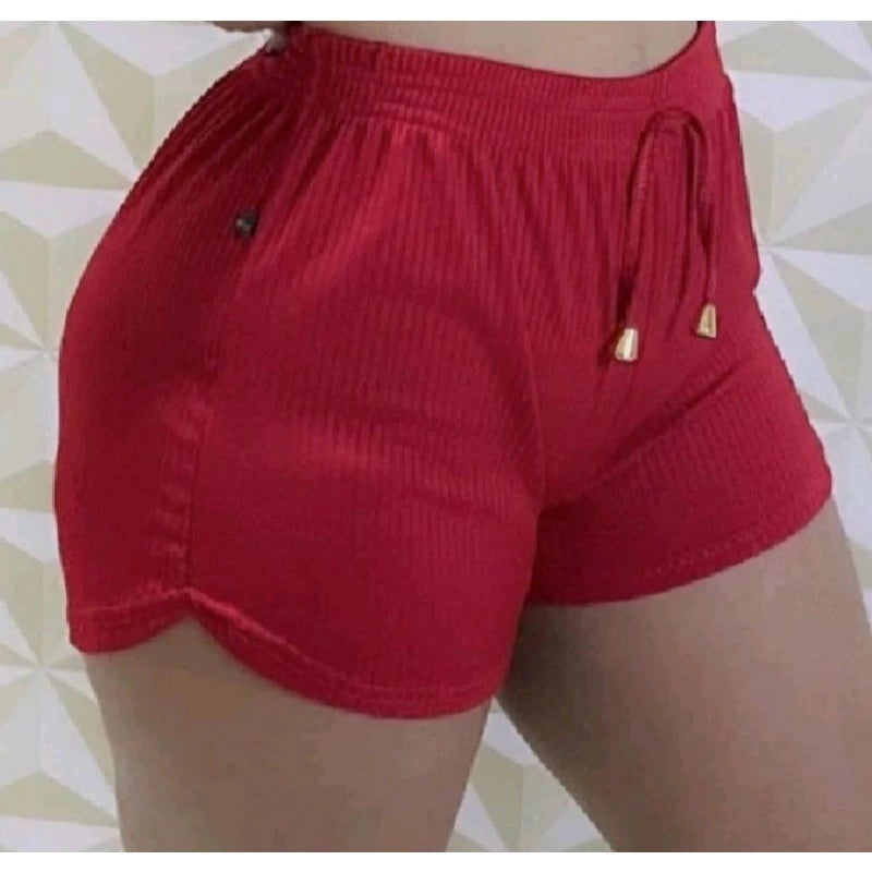 Women's Ribbed Knit Shorts With Elastic Adjustment At The Waist.