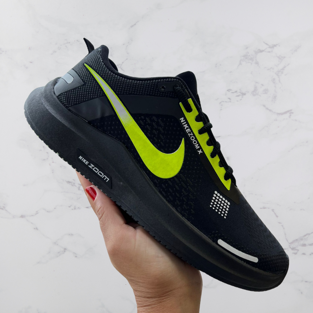 Tênis Nike Zoom – Qualidade Conforto em Promoção