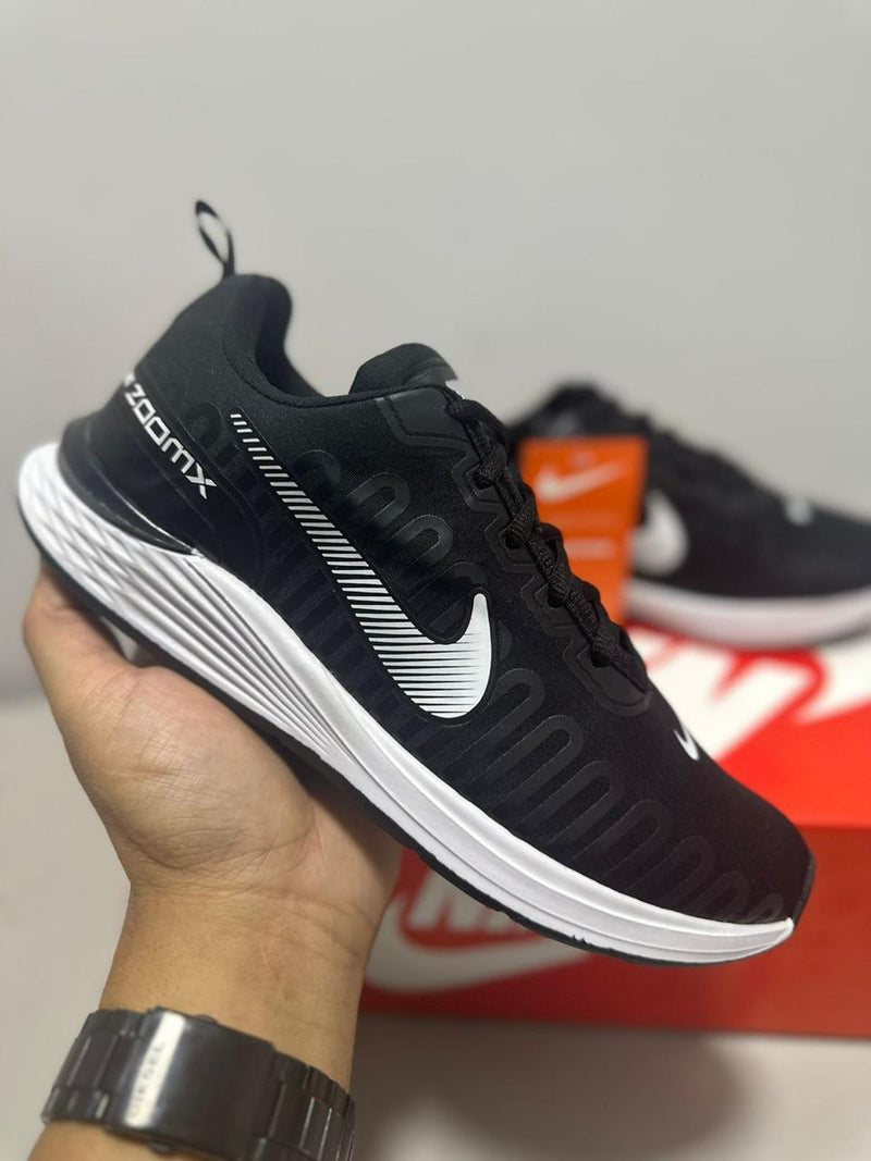 Tênis Nike Zoom X Unissex  Disponível na Bazzut