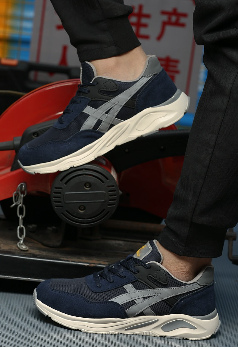 Tênis Casual Com Detalhes Em Couro - V Track New