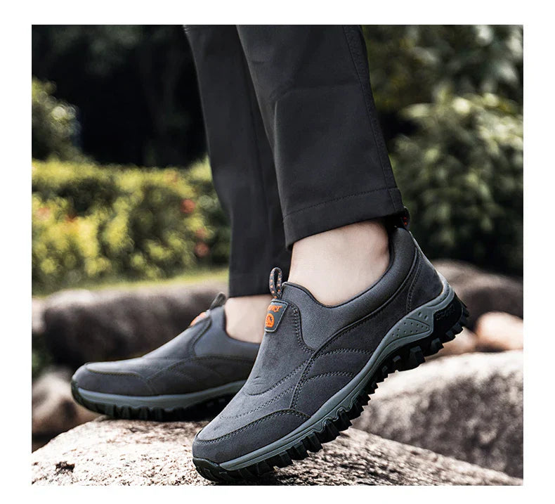 Tênis Casual de Camurça Slip-On Confort