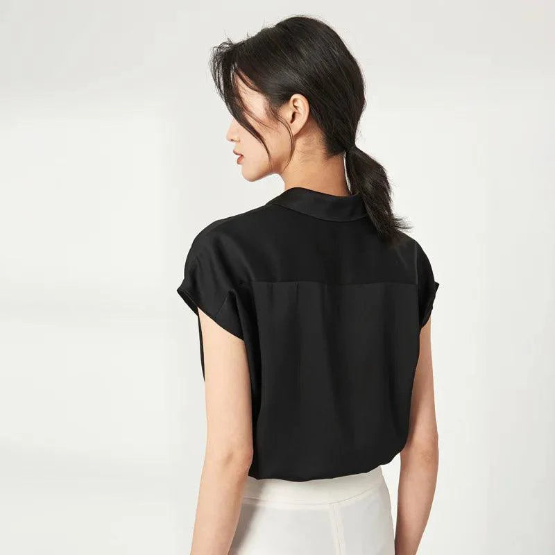 Blusa de Seda Manga Curta com Botões
