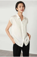 Blusa de Seda Manga Curta com Botões