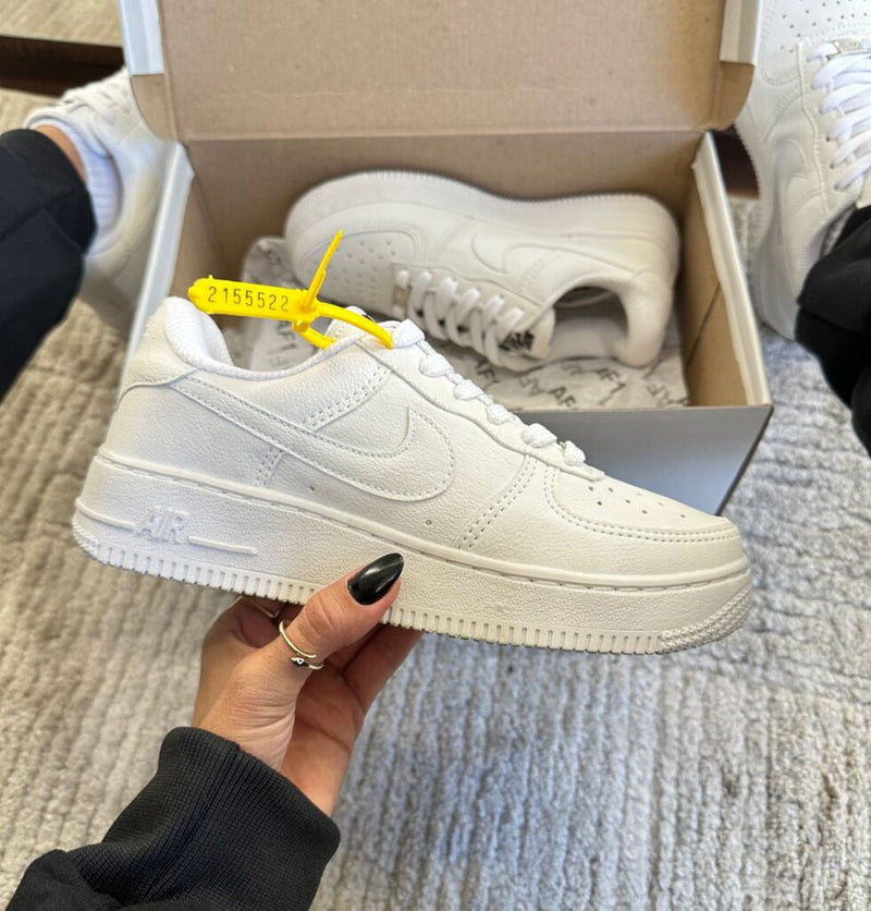 Tênis Nike Air Force F1