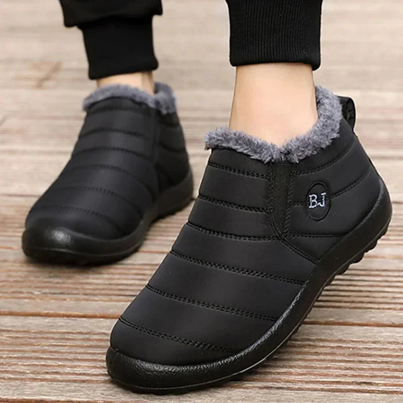 Bota feminina Invernal Cano Curto