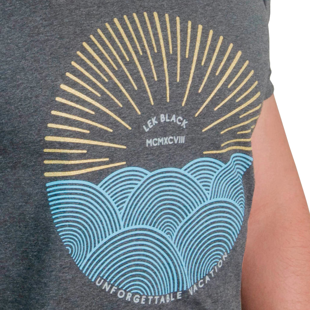 Camiseta Masculina Estampada Mar e Sol Gola Redonda em Malha de Algodão Premium