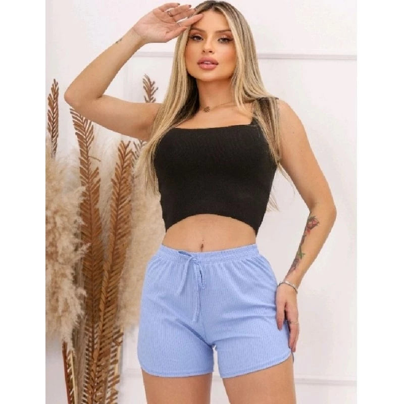 Women's Ribbed Knit Shorts With Elastic Adjustment At The Waist.