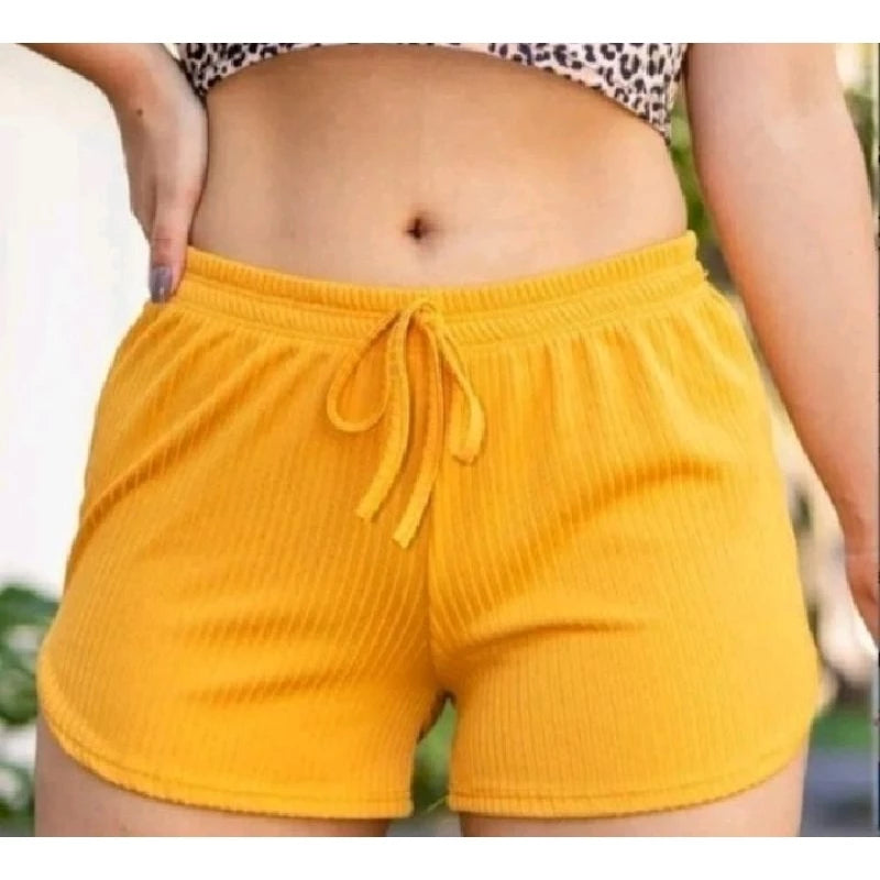 Women's Ribbed Knit Shorts With Elastic Adjustment At The Waist.