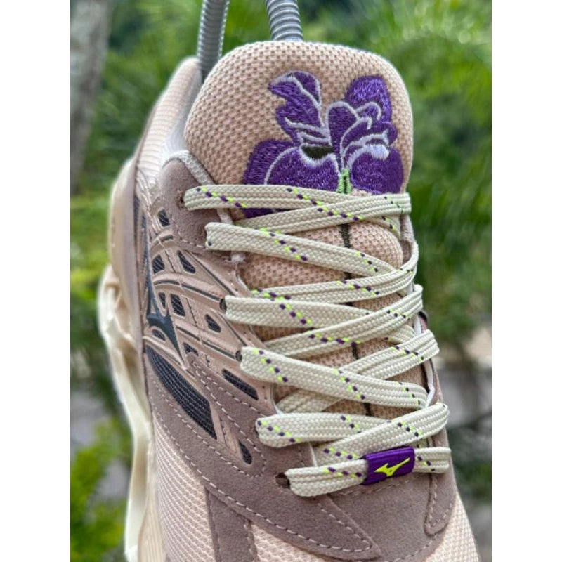 Pro Flor de Lotus Exclusive Sneakers