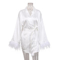 Robe Feminino Curto Cetim com Plumas